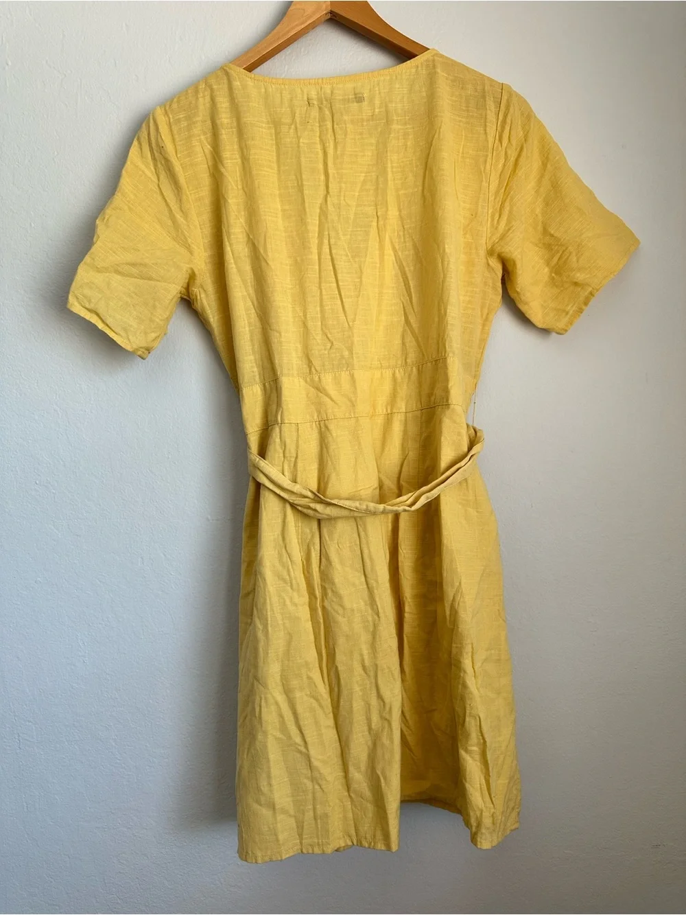 Abercrombie & Fitch Women's Yellow Button-Front Tie-Waist Dress - Picture 2 of 6